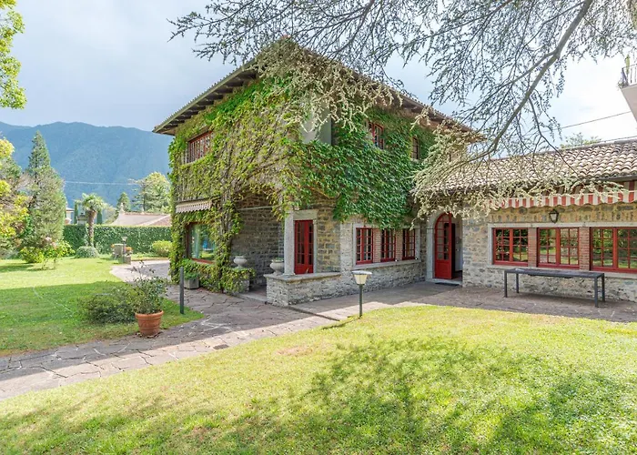 Colle Βίλα Ossuccio